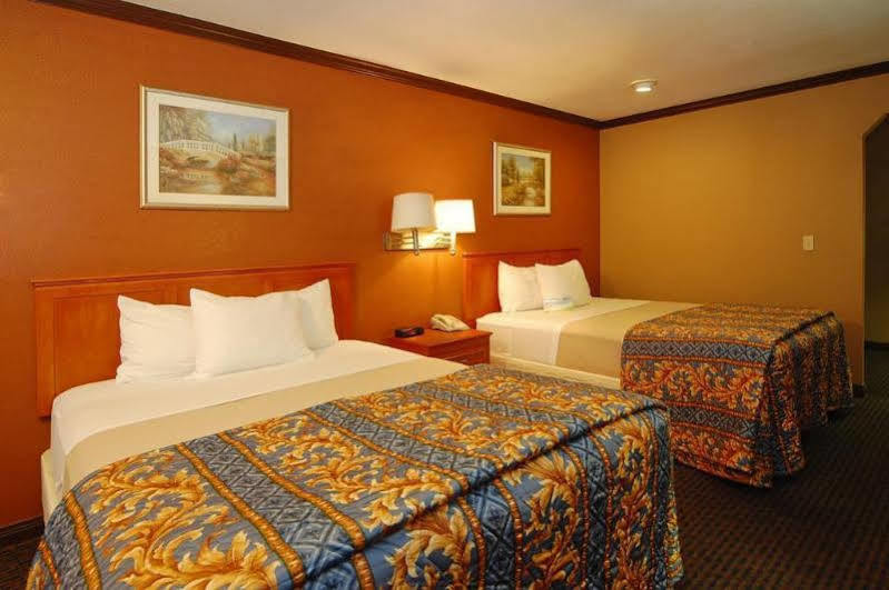 Days By Wyndham Hotel 3*